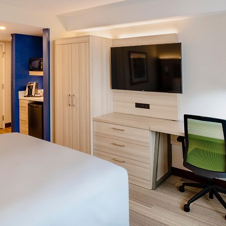 Holiday Inn Express & Suites Halifax - Bedford By Ihg Екстер'єр фото
